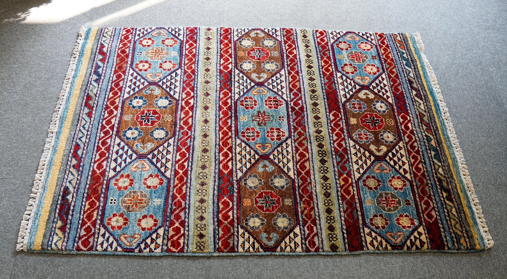 125×84cｍ アフガニスタン ガズニーウール 手織り絨毯　 Decorworks
