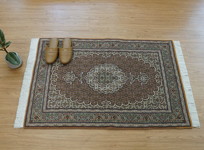 127×85cmペルシャ手織り絨毯 タブリーズ産　50RAJ Decorworks