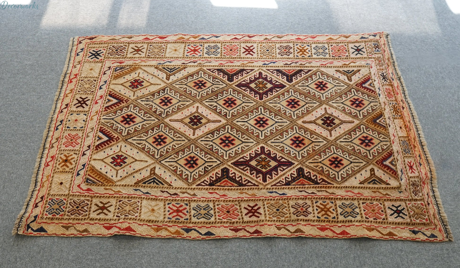 129×86cm 手織りマシュワニキリム Decorworks