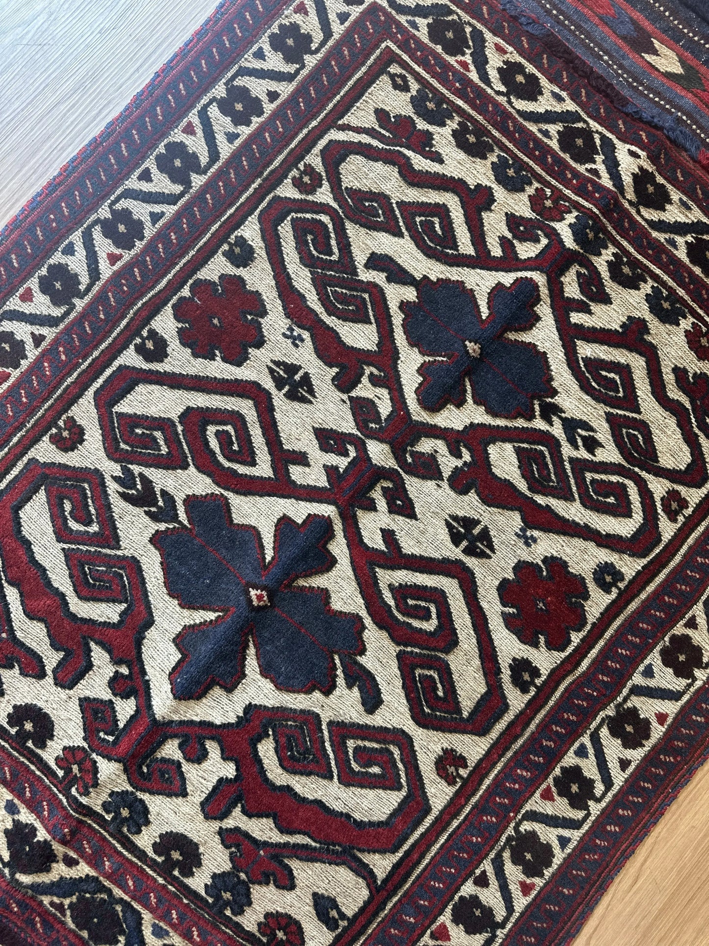 137×85cｍ  手織りアフガン キリム トライバルラグ　ヴィンテージラグ Decorworks