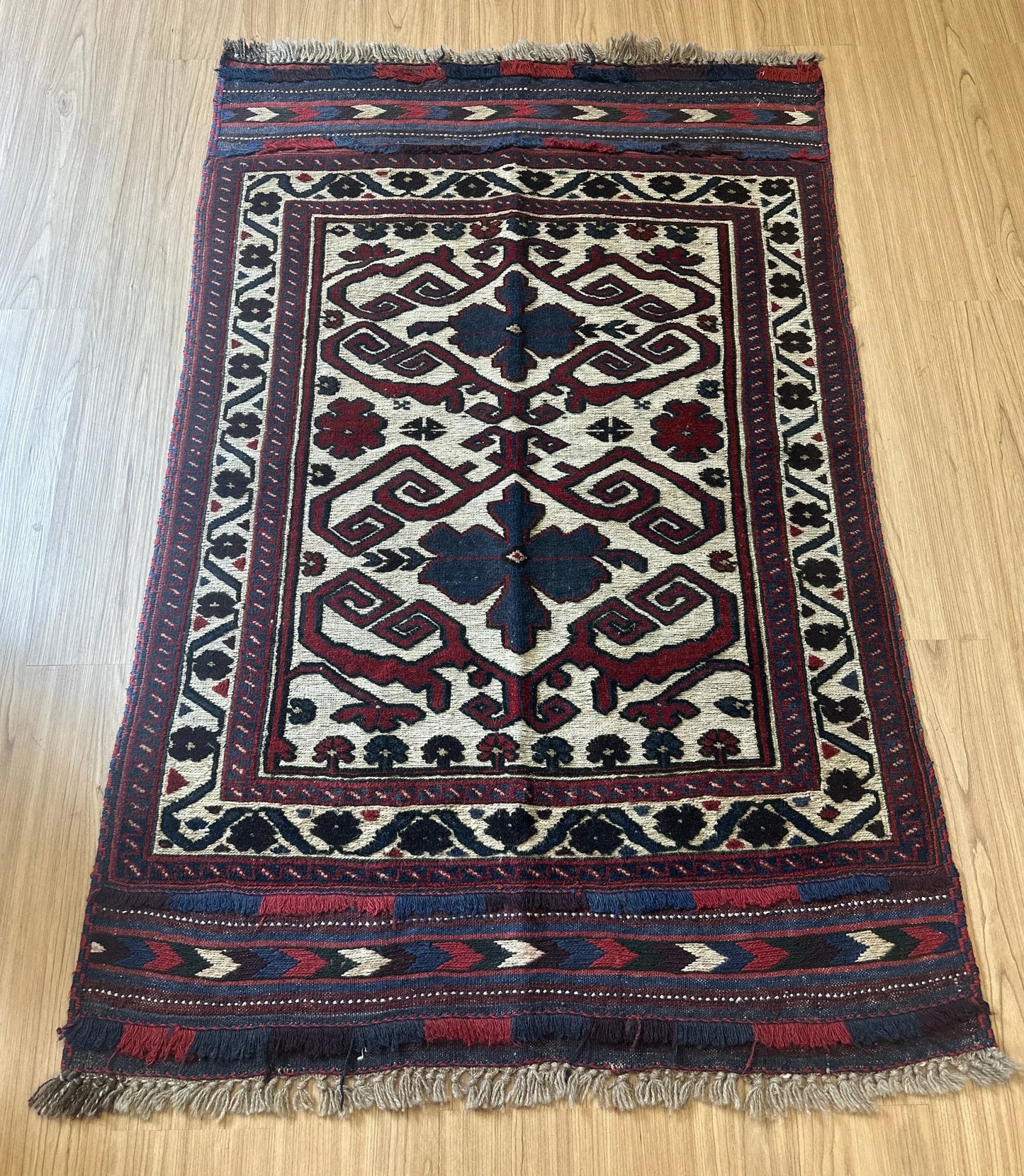 137×85cｍ  手織りアフガン キリム トライバルラグ　ヴィンテージラグ Decorworks