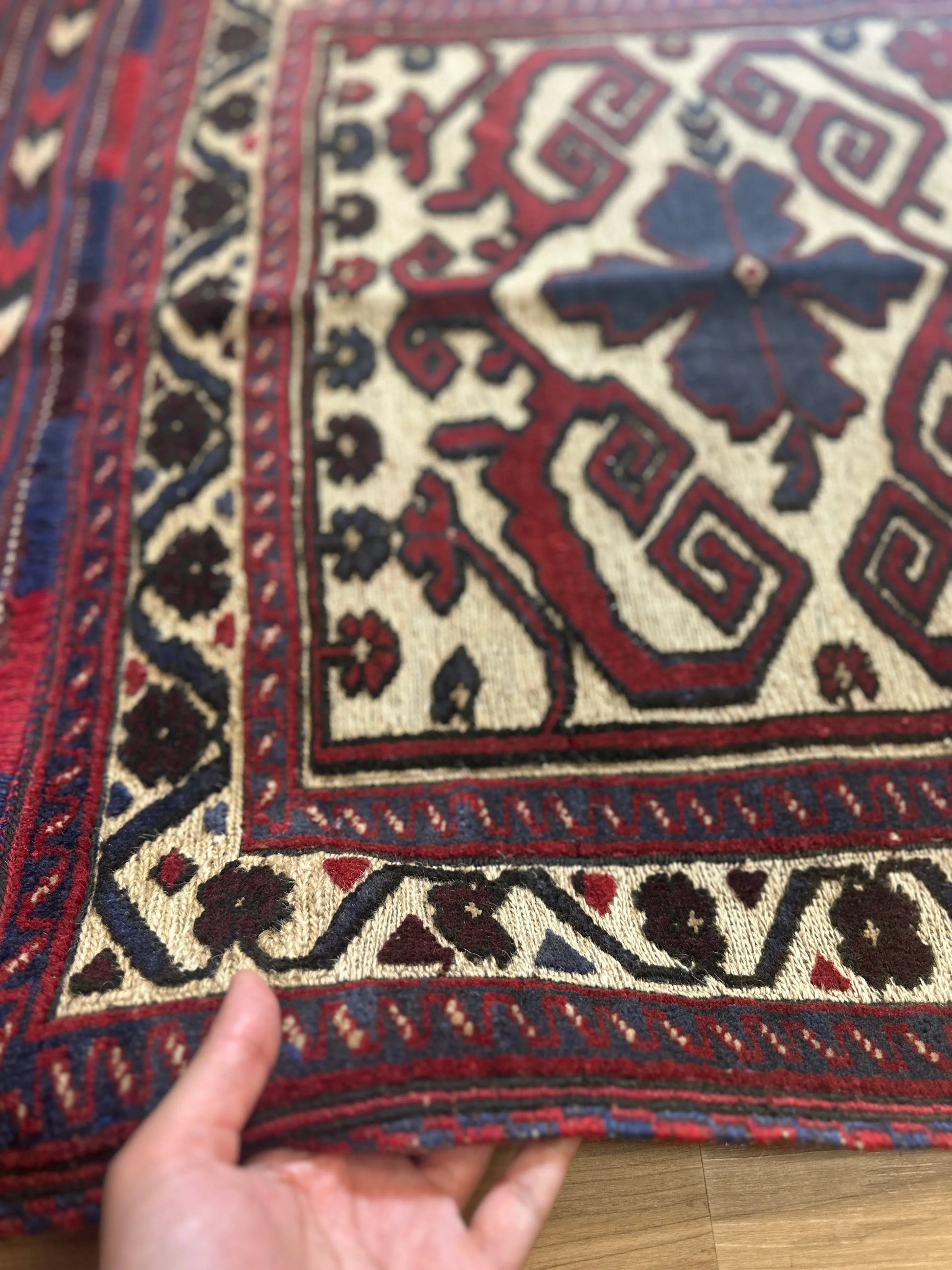 137×85cｍ  手織りアフガン キリム トライバルラグ　ヴィンテージラグ Decorworks