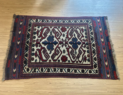 137×85cｍ  手織りアフガン キリム トライバルラグ　ヴィンテージラグ Decorworks