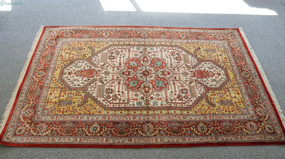 145×103cm　  ペルシャ絨毯　クム産　カシザード房　シルク 100% Decorworks