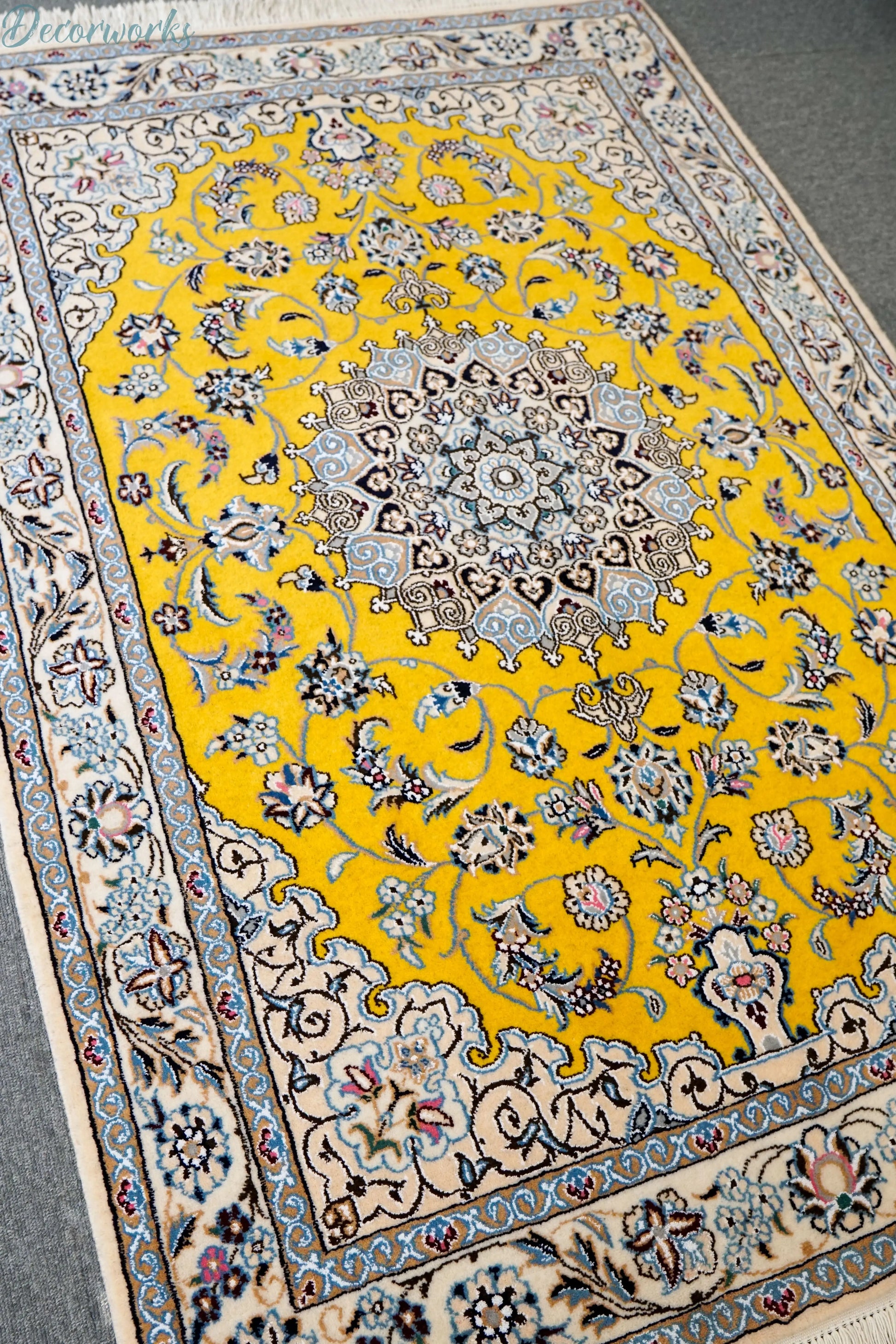 162×109cm ペルシャ手織り絨毯 Decorworks