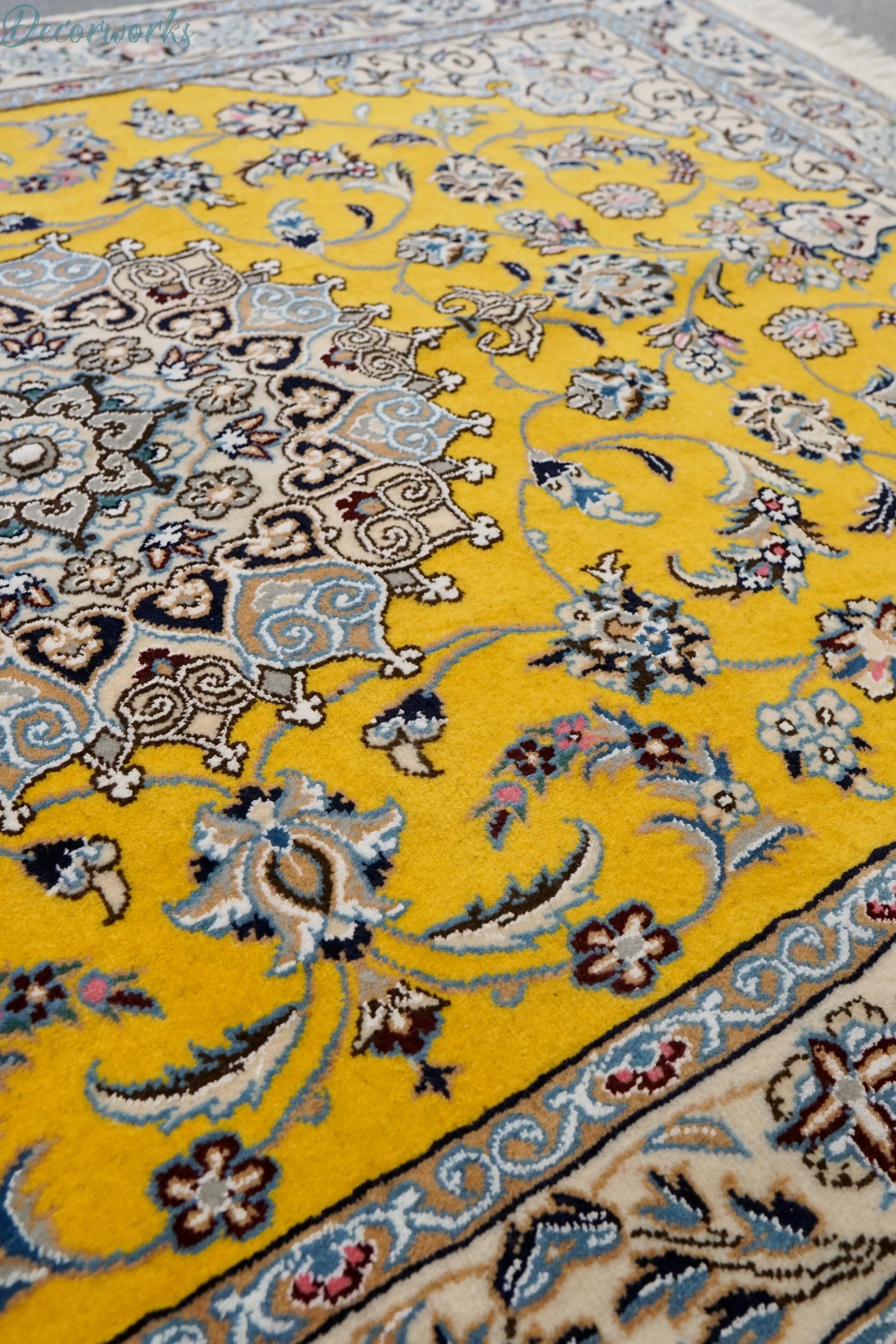 162×109cm ペルシャ手織り絨毯 Decorworks