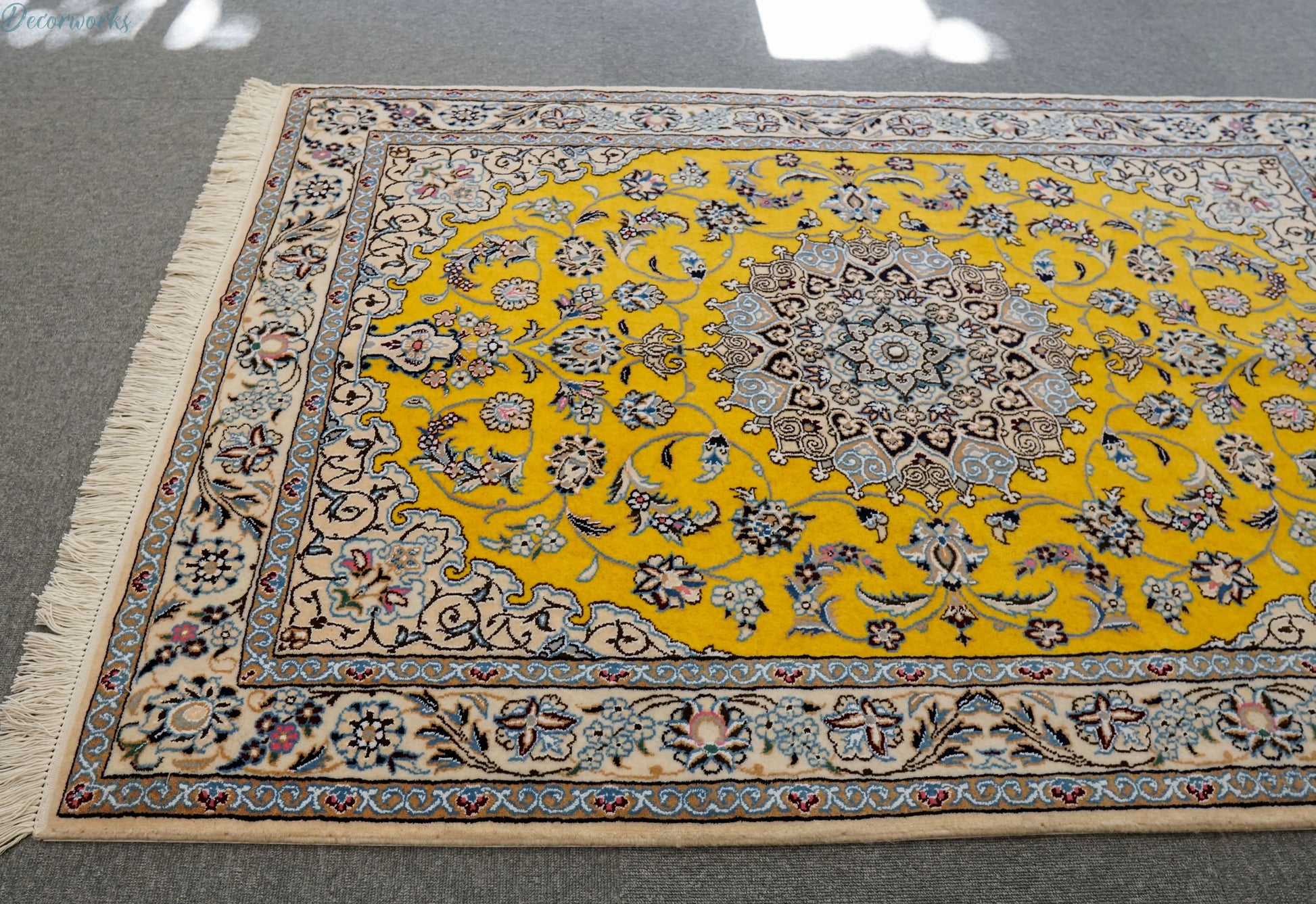 162×109cm ペルシャ手織り絨毯 Decorworks
