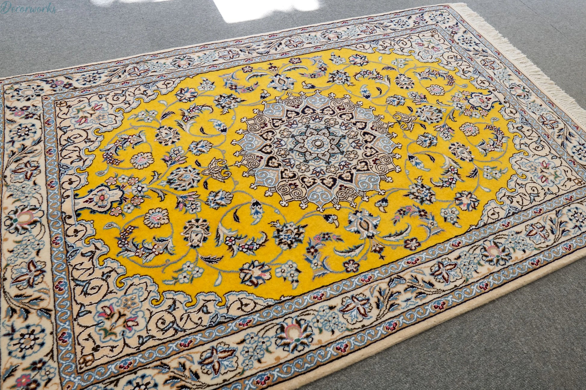 162×109cm ペルシャ手織り絨毯 Decorworks