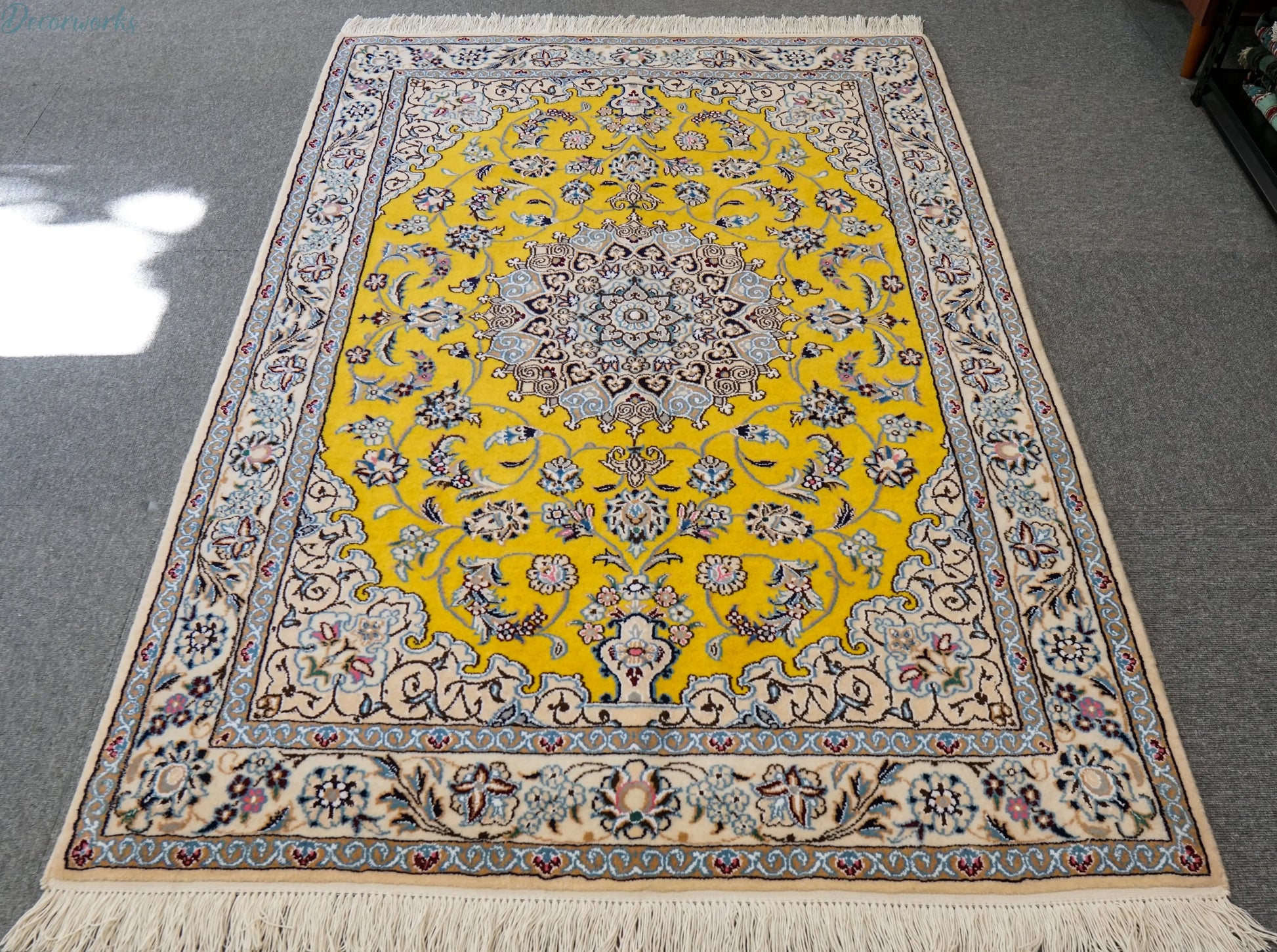 162×109cm ペルシャ手織り絨毯 Decorworks