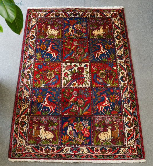 162×111cm　ペルシャ手織り絨毯　ウール　ラグ　バクティアリ Decorworks