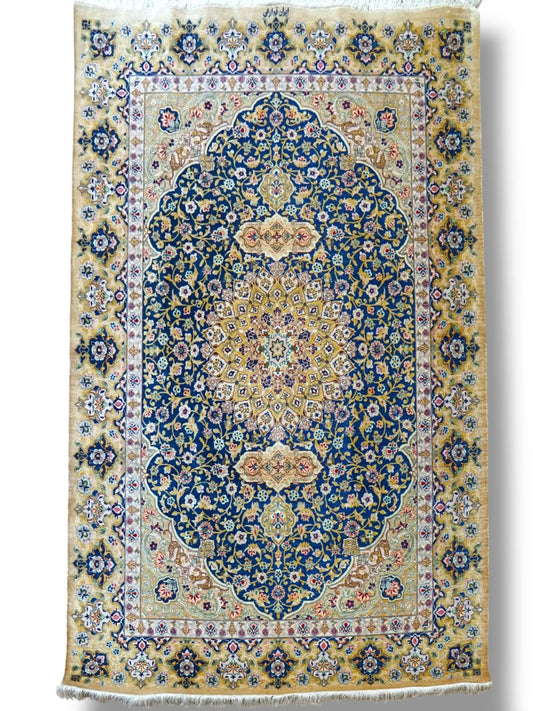 Collection 200×136cm　ペルシャ絨毯　クム産　アルミ房　シルク 100%　証明書付