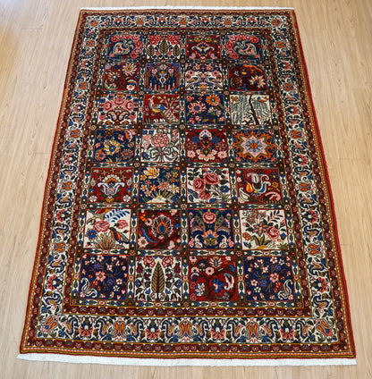 Collection ペルシャ絨毯 バクティアリ産 手織りラグ 202×136cm ガーデンデザイン