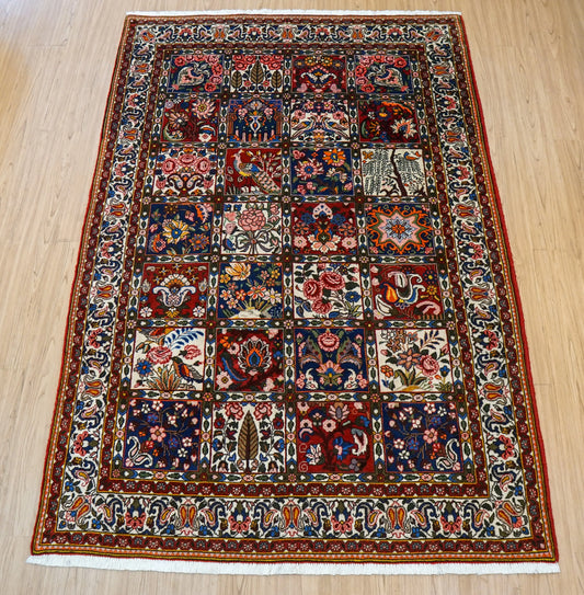 Collection ペルシャ絨毯 バクティアリ産 手織りラグ 202×136cm ガーデンデザイン