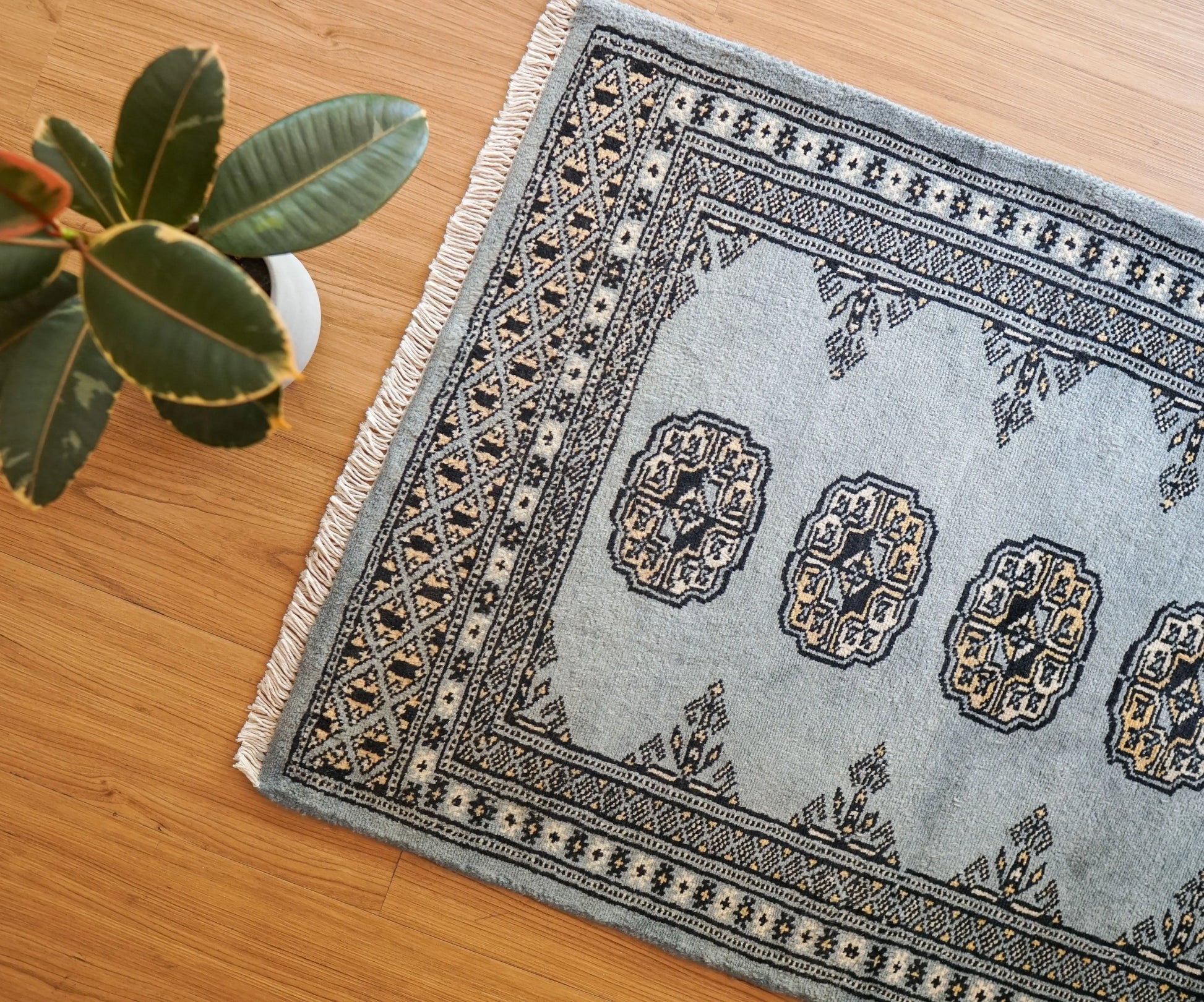 Collection 93×62cm トルクメン柄 ボハラ手織りラグ  パキスタン手織り絨毯 玄関マットサイズ
