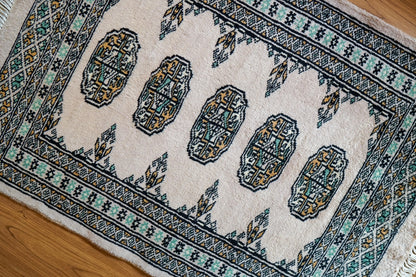 パキスタン手織り絨毯　94×65cm Decorworks