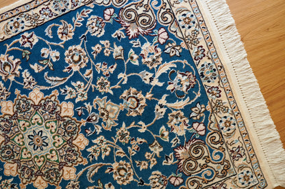 Collection ペルシャ手織り絨毯 ナイン産 青 9la 高級ウール 118×80cm
