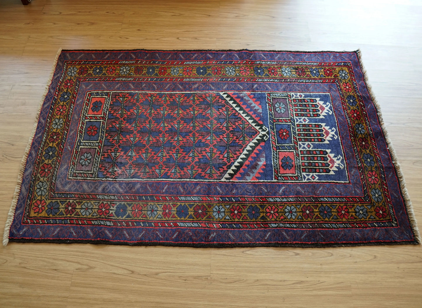 手織りペルシャ絨毯 バルーチ族製 Prayer Rug ヴィンテージ トライバルラグ　141×89cm Decorworks